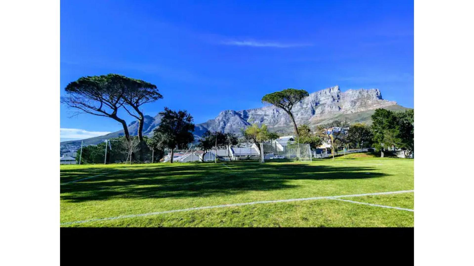 Charming With Garden Patio In Tamboerskloof Apartment *